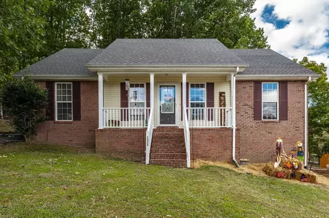 1029 Forrest Dr, Westmoreland, TN 37186