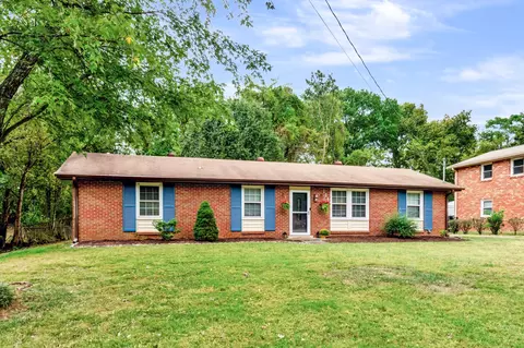 144 Gail Dr, Hendersonville, TN 37075
