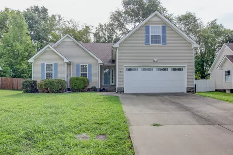 4005 Challis Dr, Clarksville, TN 37040
