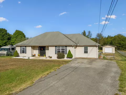 7506 Greenway Dr, Murfreesboro, TN 37130
