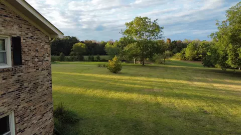 Exterior - 2488 Skyview Dr, Centerville, TN 37033 photo 17 of 19
