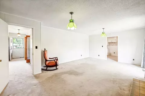 Living - 2488 Skyview Dr, Centerville, TN 37033 photo 7 of 7
