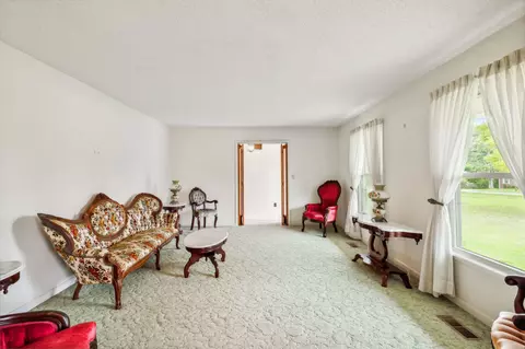 Living - 2488 Skyview Dr, Centerville, TN 37033 photo 1 of 7