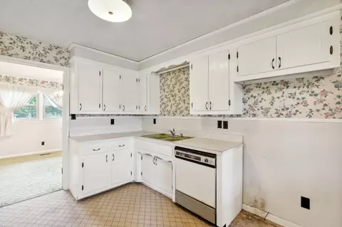 Kitchen - 2488 Skyview Dr, Centerville, TN 37033 photo 1 of 5