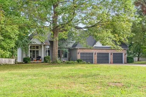 2423 Widgeon Dr, Clarksville, TN 37042