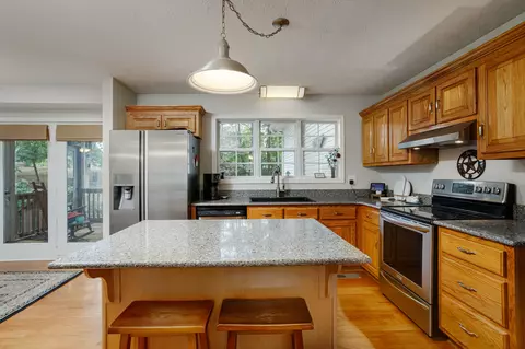 Kitchen - 201 Independence St, Springfield, TN 37172 photo 2 of 2
