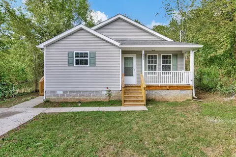 415 E 9th St, Columbia, TN 38401