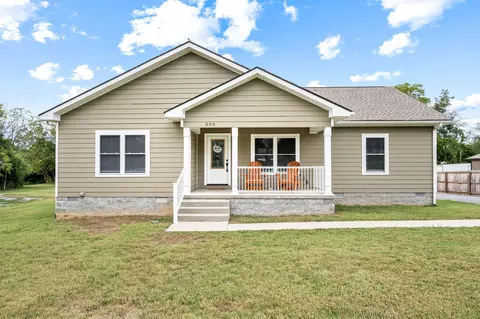 305 Bridge St E, Wartrace, TN 37183