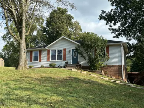 111 Bellamy Ct, Clarksville, TN 37043