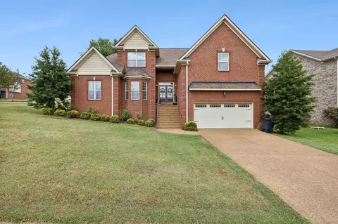 101 E Ridgeview Trce, Hendersonville, TN 37075