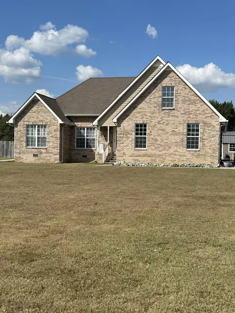 1988 Young Ln, Chapel Hill, TN 37034