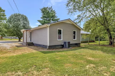 Exterior - 605 E Main St, Decherd, TN 37324 photo 9 of 11