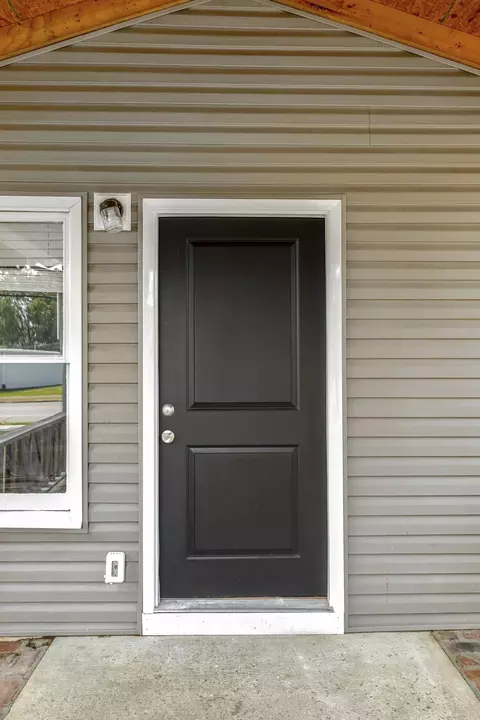 Exterior - 605 E Main St, Decherd, TN 37324 photo 7 of 11