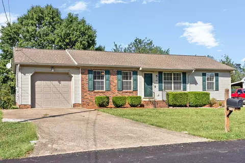 554 Foxfield Rd, Hopkinsville, KY 42240