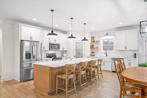 Kitchen - 4619 Akin Rd, Cunningham, TN 37052 photo 1 of 4
