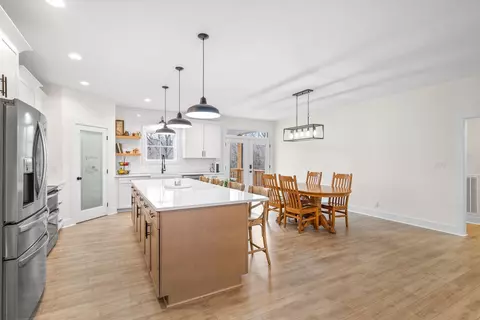Kitchen - 4619 Akin Rd, Cunningham, TN 37052 photo 2 of 4
