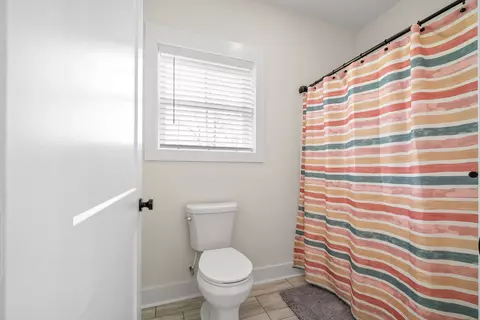 Bath - 4619 Akin Rd, Cunningham, TN 37052 photo 6 of 6