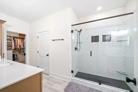 Bath - 4619 Akin Rd, Cunningham, TN 37052 photo 1 of 6