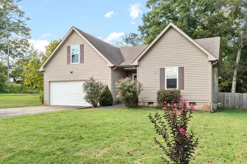 3716 Priest St, Clarksville, TN 37040