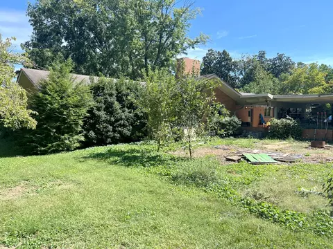 Exterior - 204 Apollo Dr, Murfreesboro, TN 37130 photo 4 of 4