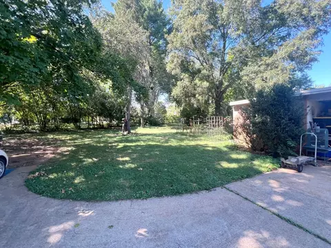 Exterior - 204 Apollo Dr, Murfreesboro, TN 37130 photo 3 of 4