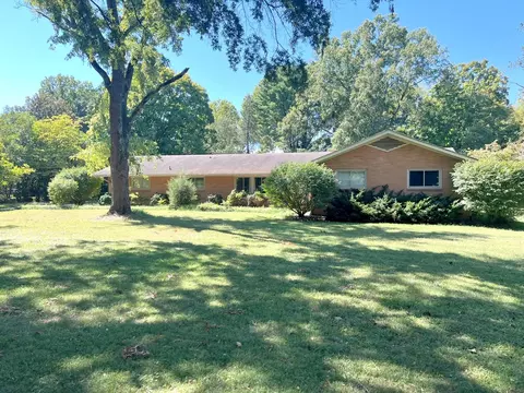 204 Apollo Dr, Murfreesboro, TN 37130