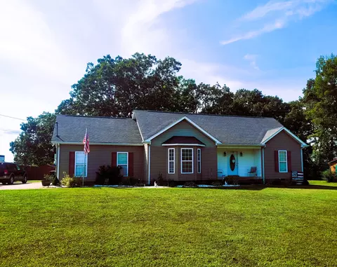 11185 New Cut Off Rd, Bon Aqua, TN 37025