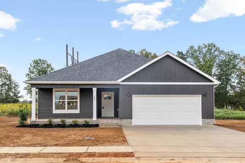 425 Galway Dr, Clarksville, TN 37042