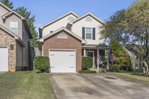 204 Hunters Chase Dr, Smyrna, TN 37167
