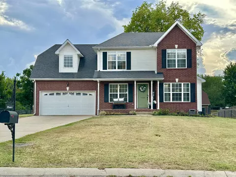 1240 Curtis Dr, Lebanon, TN 37087