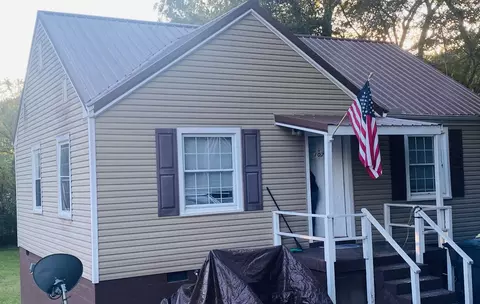 107 Greer Cir, Dickson, TN 37055