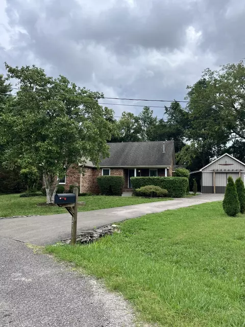 2716 Oak Point St, Murfreesboro, TN 37130