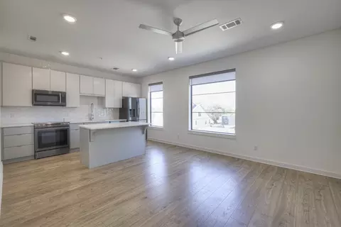 1402 Pillow St #301, Nashville, TN 37203