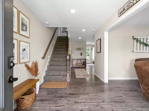651 Buttercup Dr, Clarksville, TN 37040