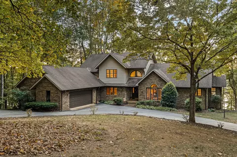 614 Eastbrook Rd, Estill Springs, TN 37330