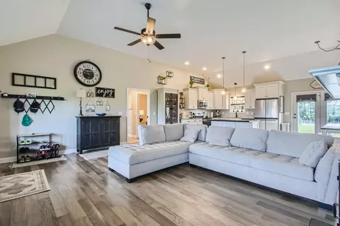 3633 S Hyde Rd, Springfield, TN 37172 photo 8