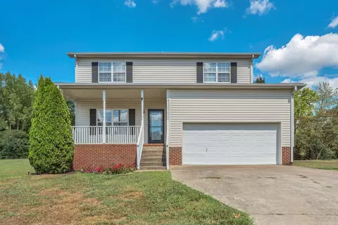 1024 Summer Ln, Pleasant View, TN 37146