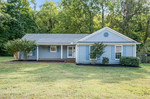 304 Sunny Acre Dr, Mount Juliet, TN 37122