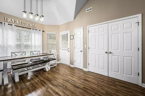 Entry Way - 205 Oleander Ln, Murfreesboro, TN 37129 photo 4 of 4