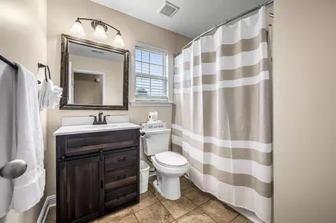 Bath - 205 Oleander Ln, Murfreesboro, TN 37129 photo 3 of 3