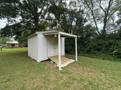 Exterior - 1411 Leaf Ave, Murfreesboro, TN 37130 photo 6 of 9
