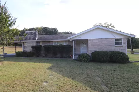 1407 Scottsville Rd, Lafayette, TN 37083