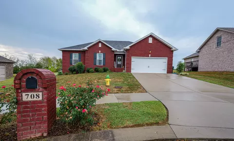708 Persimmon Pl, Gallatin, TN 37066