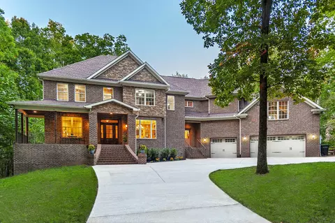 95 Busby Hollow Ln, Hendersonville, TN 37075