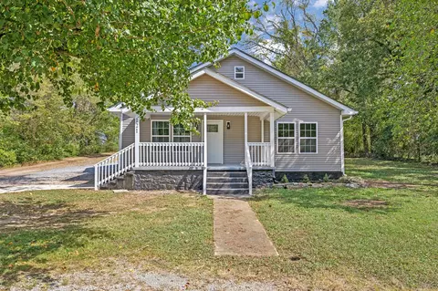 121 S Thompson St, Shelbyville, TN 37160