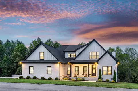 280 Meadow View Ln, Smithville, TN 37166