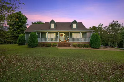 7214 Sarah Thomas Rd, Silver Point, TN 38582
