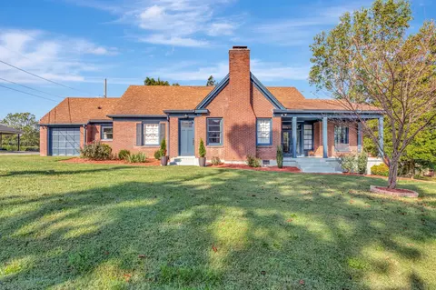 305 Connell St, Springfield, TN 37172