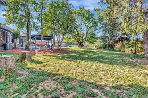 Exterior - 305 Connell St, Springfield, TN 37172 photo 10 of 12