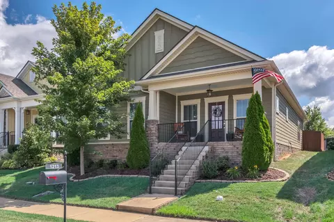 1213 Duns Ln, Nolensville, TN 37135